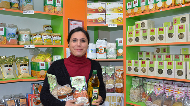 Ev Hanımlığından İş Kadınlığına Yükseldi.2011